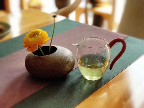 解酒佳品，喝茶养生两不误