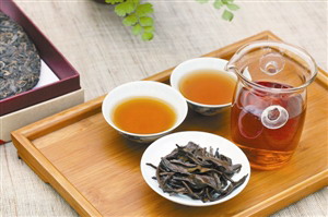 茶润喉间，品味生活的艺术